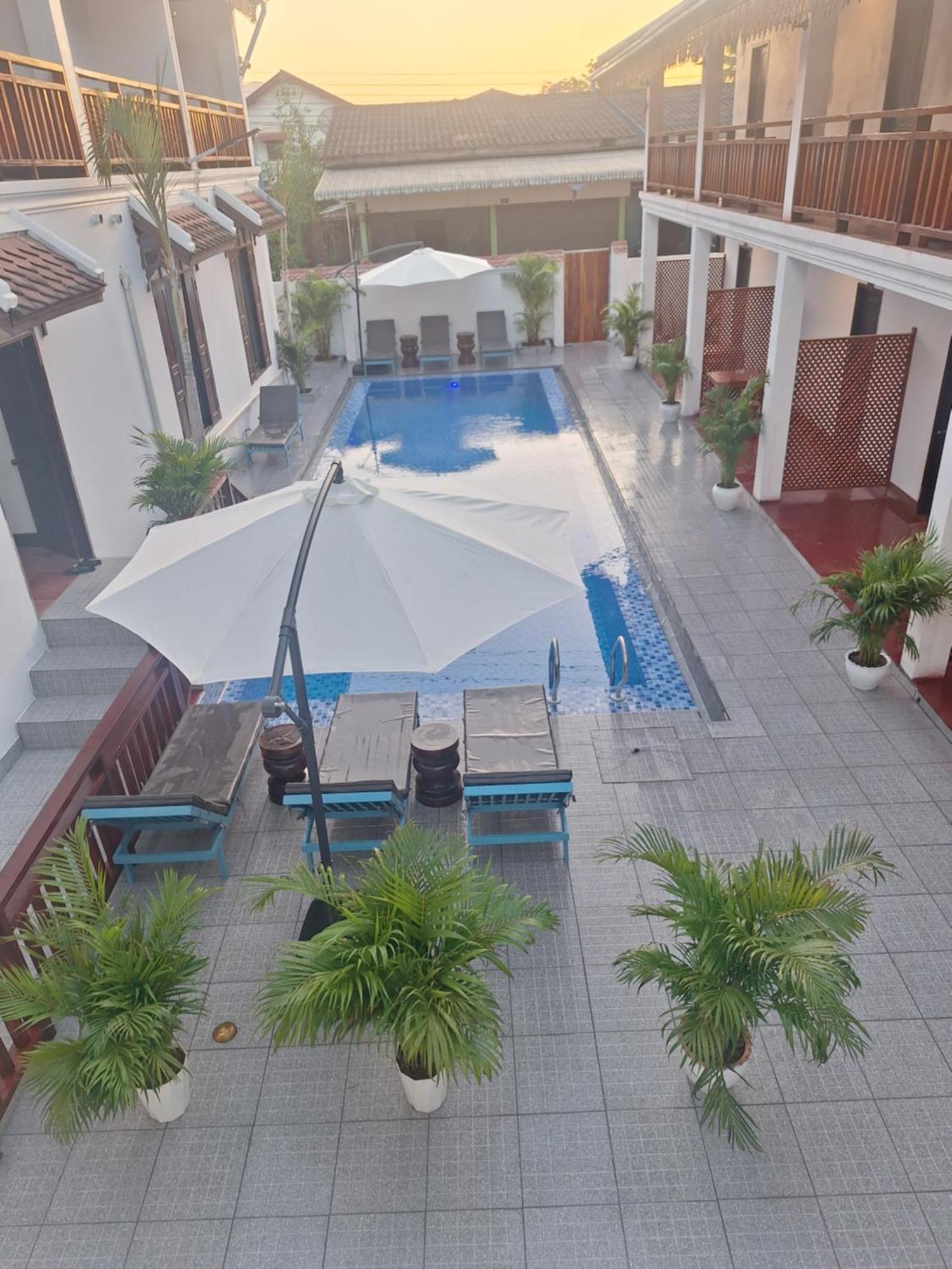 Luang Prabang Pavilion Hotel & Travel Exteriör bild