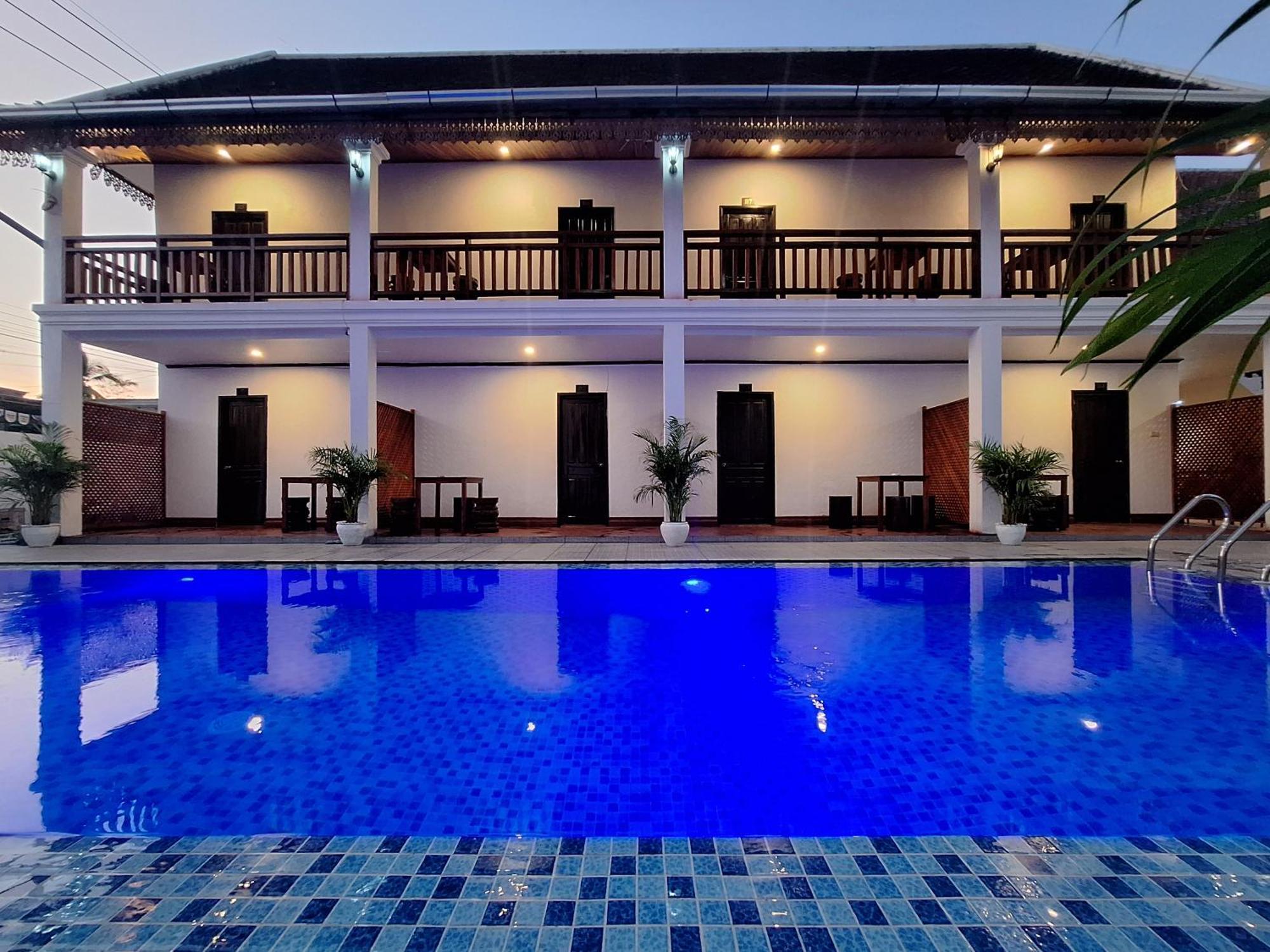 Luang Prabang Pavilion Hotel & Travel Exteriör bild