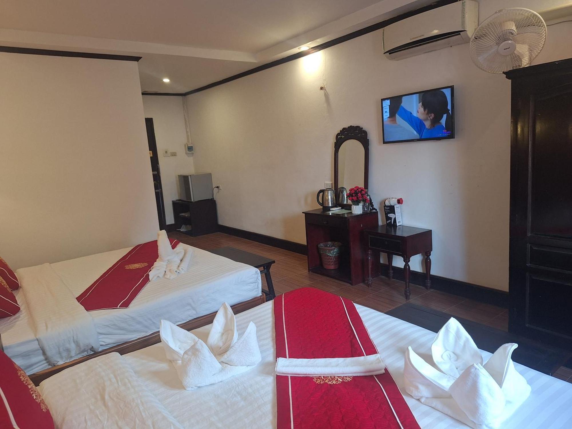 Luang Prabang Pavilion Hotel & Travel Exteriör bild