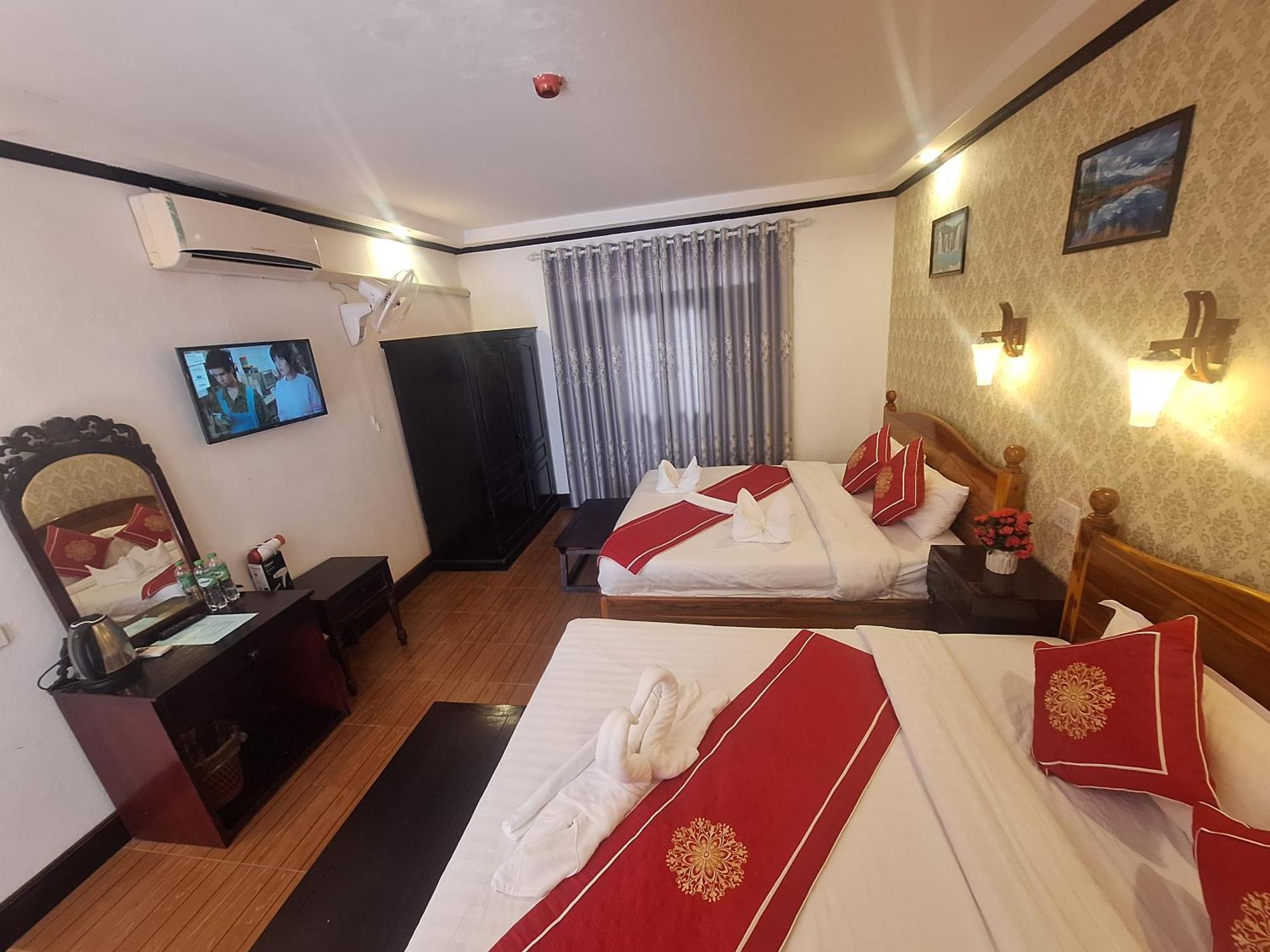 Luang Prabang Pavilion Hotel & Travel Exteriör bild