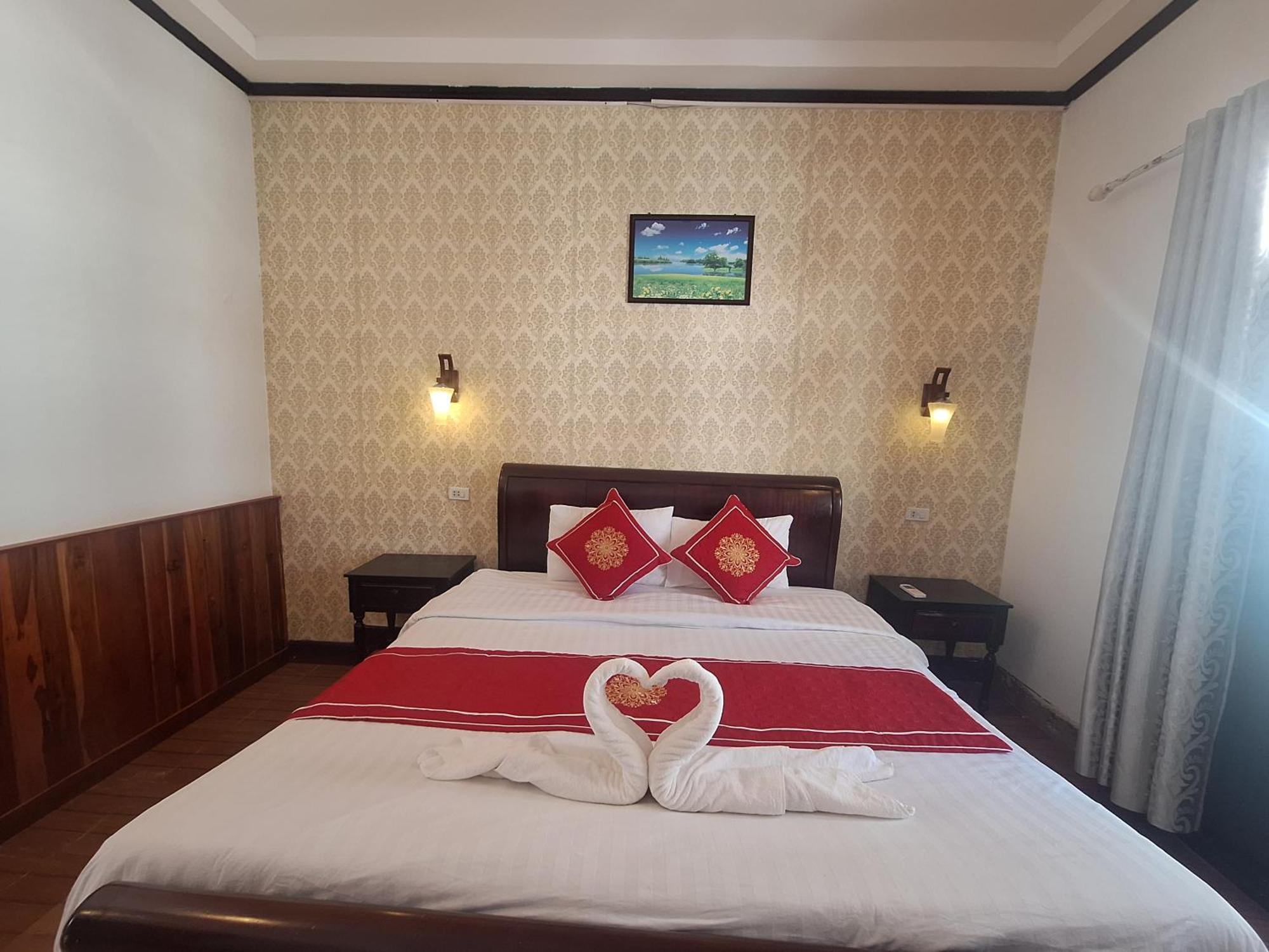 Luang Prabang Pavilion Hotel & Travel Exteriör bild