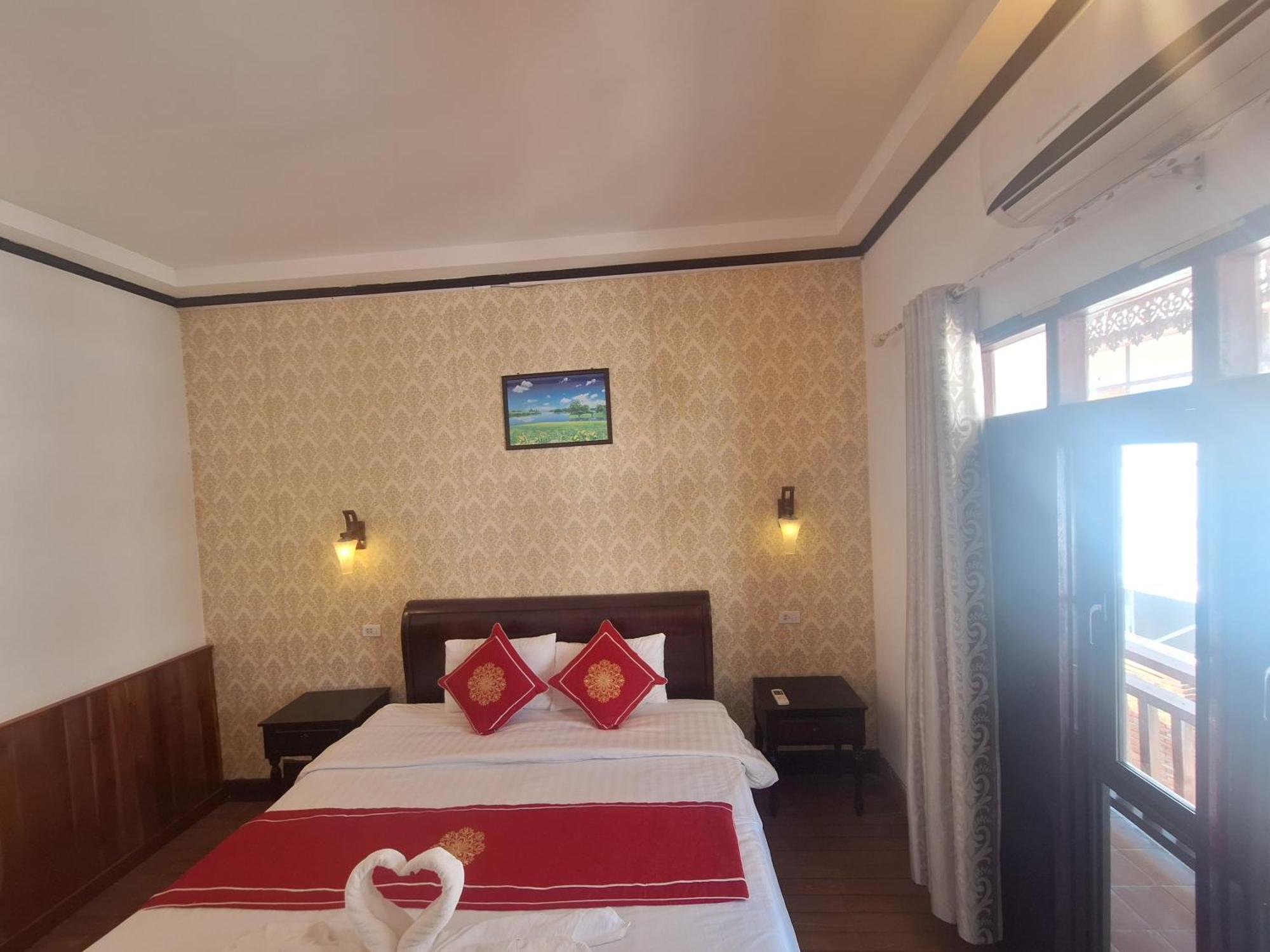 Luang Prabang Pavilion Hotel & Travel Exteriör bild