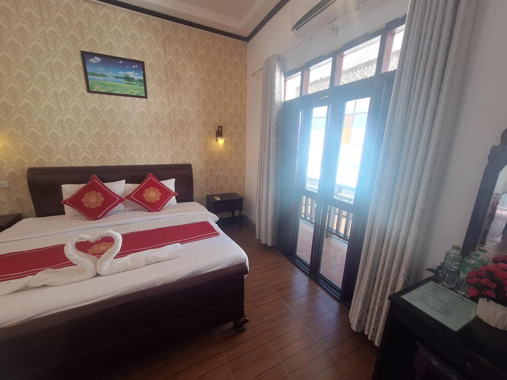 Luang Prabang Pavilion Hotel & Travel Exteriör bild